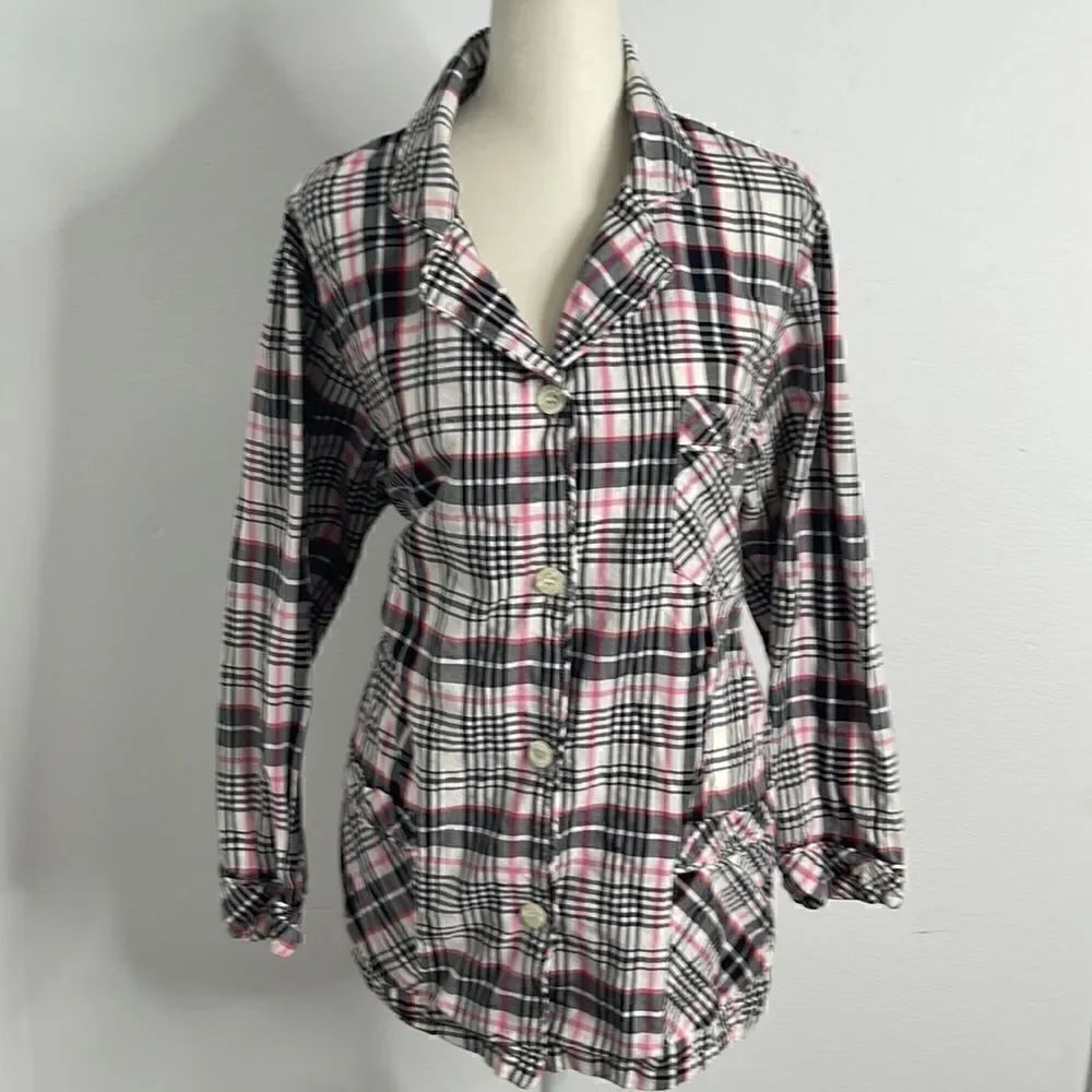 Victoria’s Secret cotton button up pajama blouse. Soft and sexy. Size S.